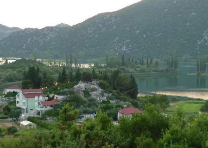 In Croatia Near Adriatic Coast * 플로체